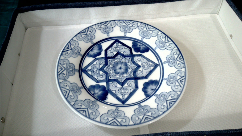 6 8" Vintage Bombay Company Blue and White pattern salad/accent plates