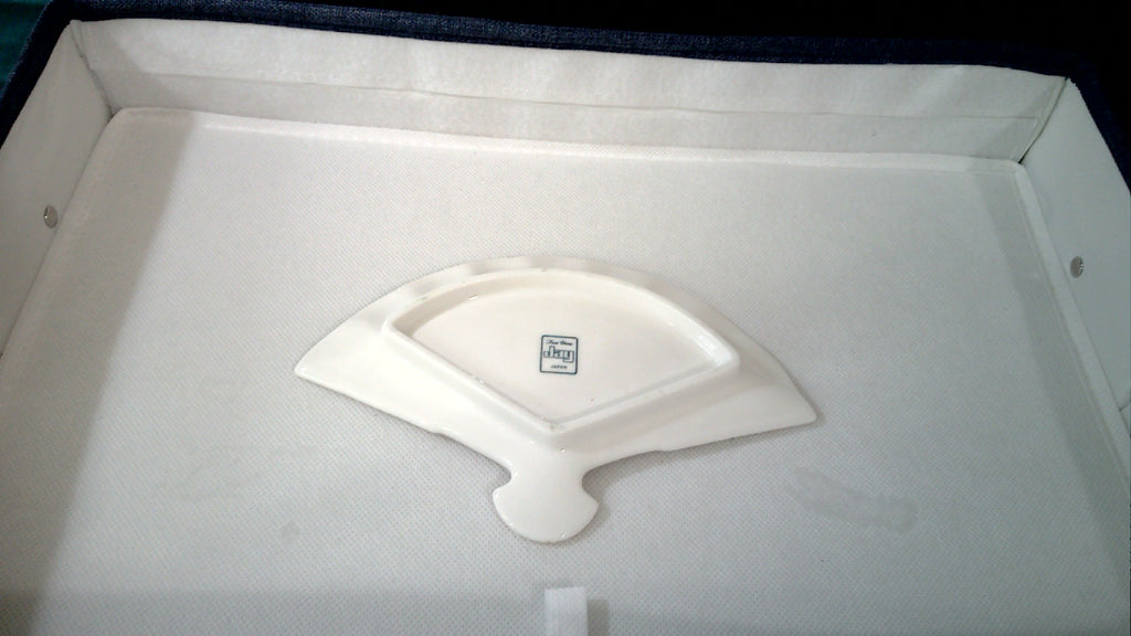 Jay Japan fine China fan shape trinket dish.