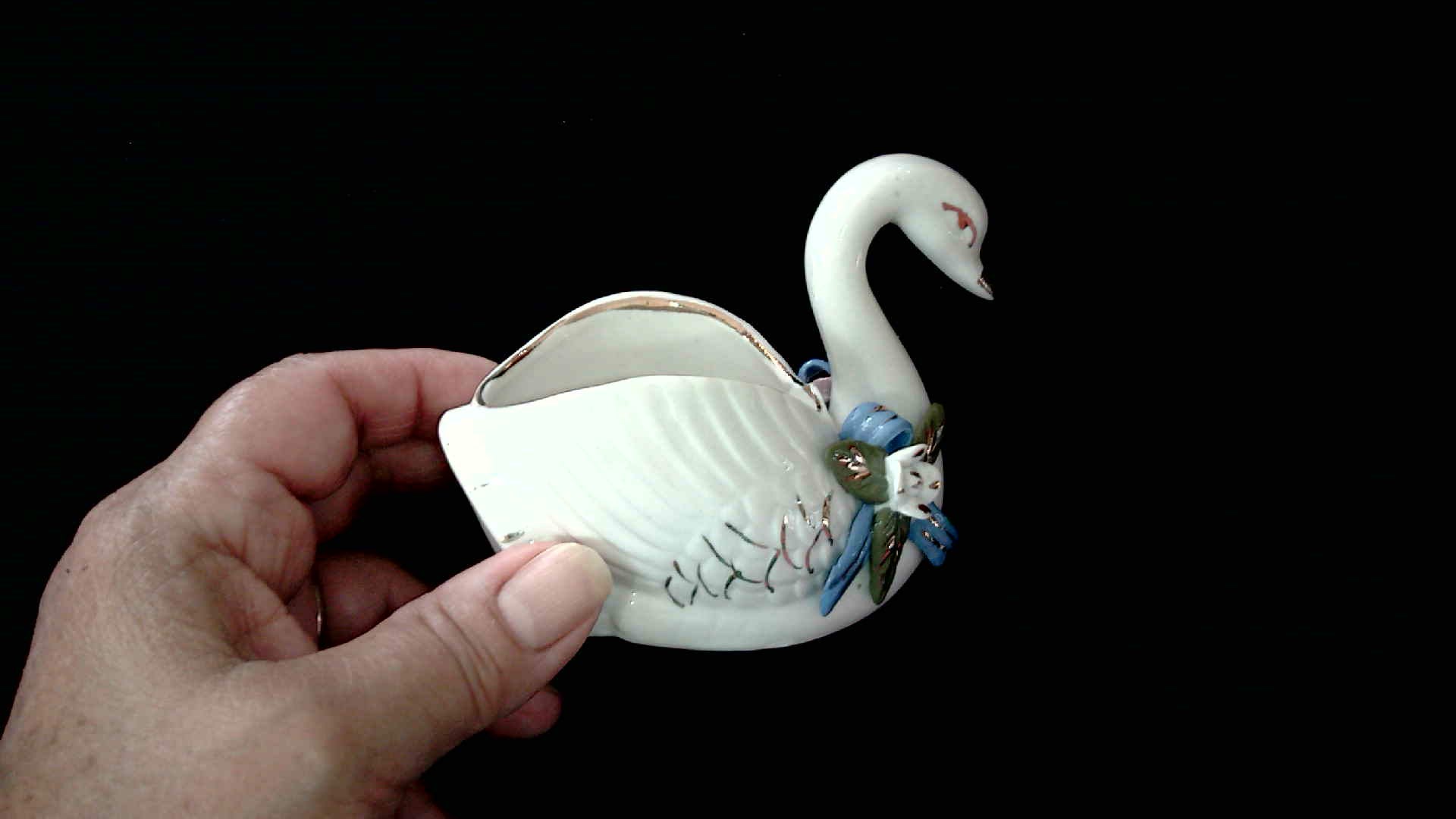 Vintage Small White Porcelain Swan trinket dish