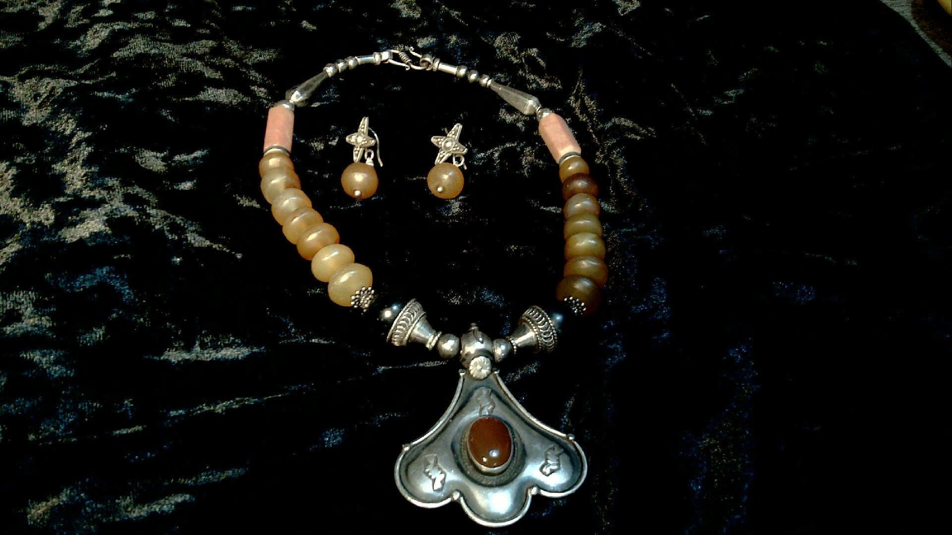 Vintage Moroccan Sterling Silver Resin 17" Necklace and Earring Set weight 142.6 g