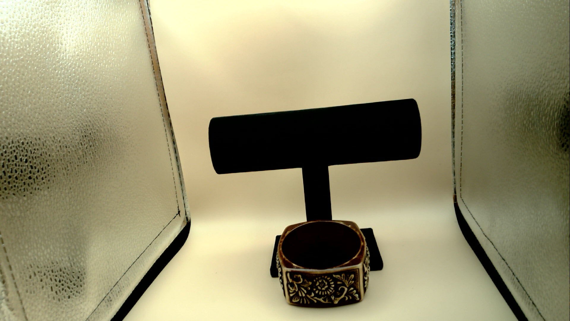 Vintage Square Shaped Floral Embossed Chunky Acrylic Resin Bracelet