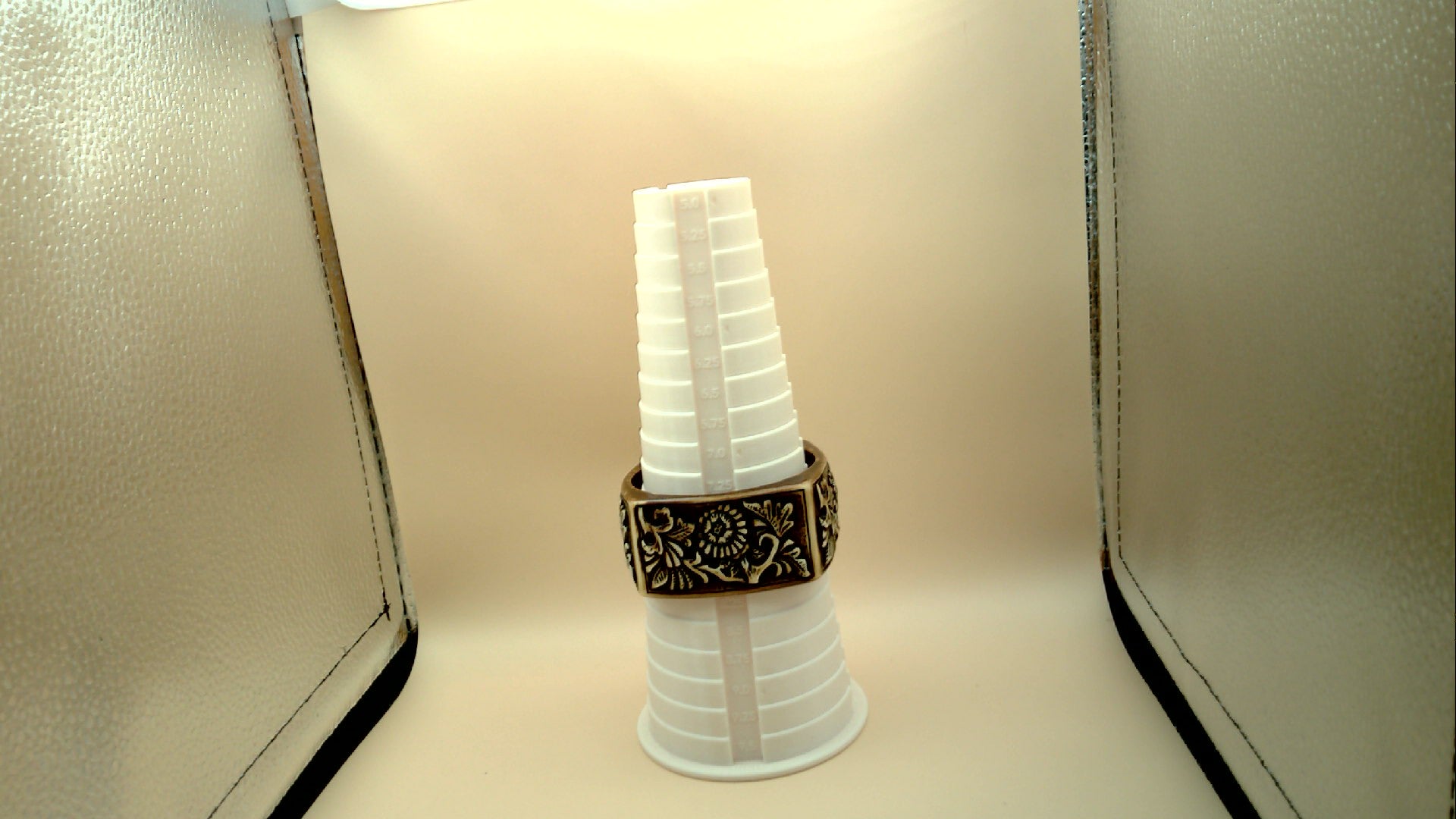 Vintage Square Shaped Floral Embossed Chunky Acrylic Resin Bracelet